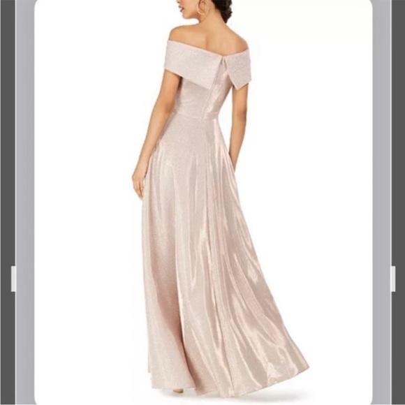 XSCAPE Off-The-Shoulder Shimmer Wrap Style Gown in Blush Pink/Silver Size 2 - Picture 2 of 9